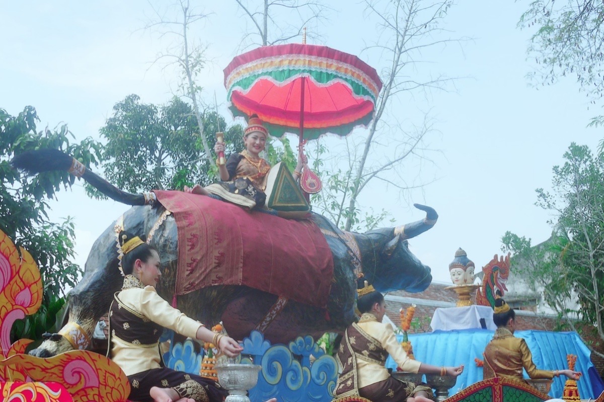 lao new year gift idea